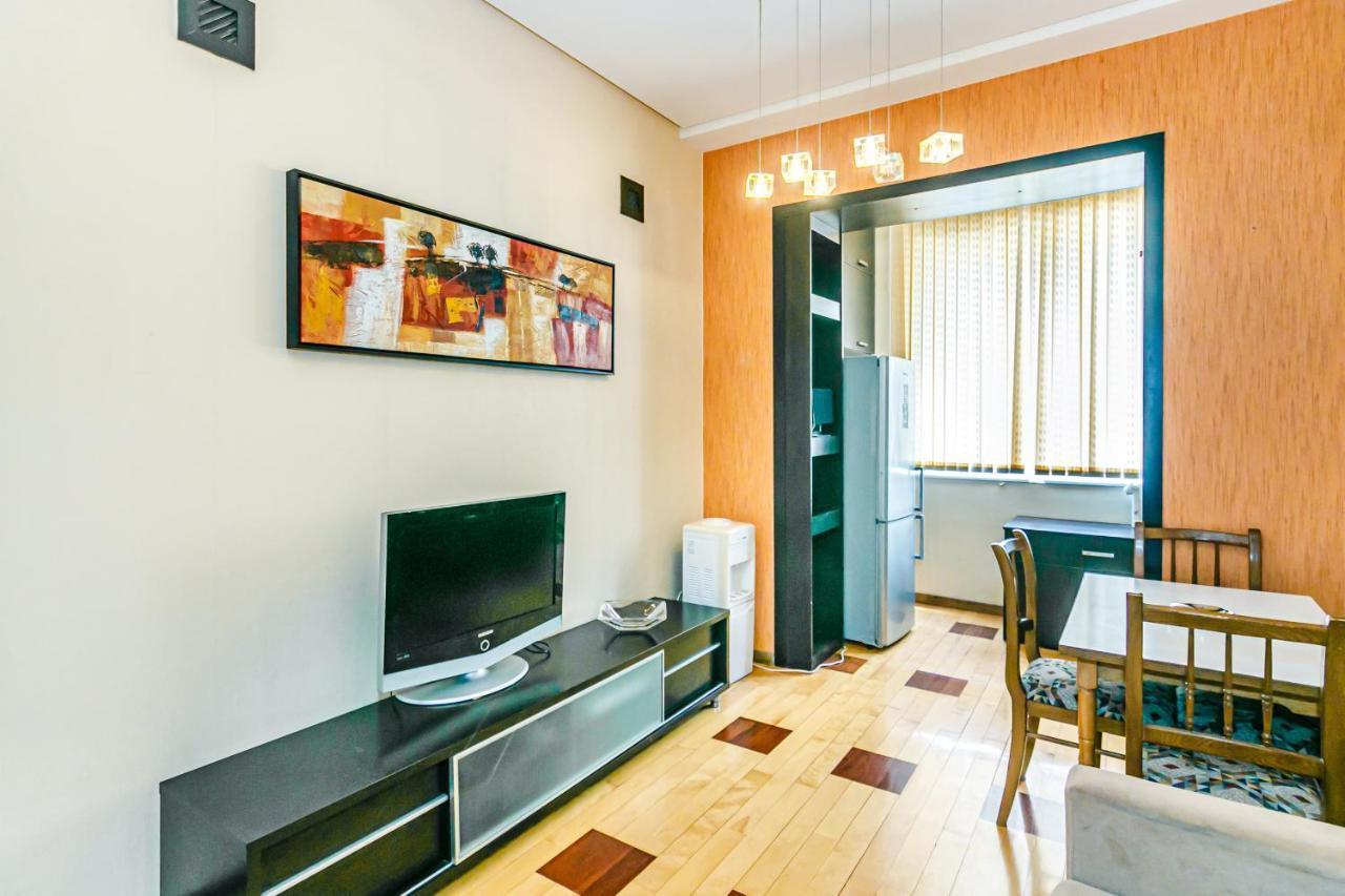 Lovely Sweet Apartment Baky Esterno foto
