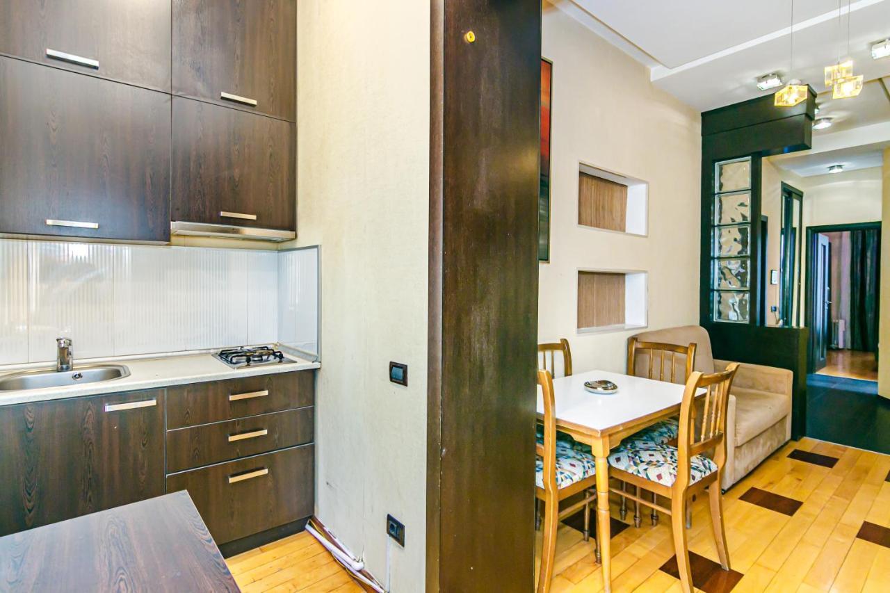 Lovely Sweet Apartment Baky Esterno foto