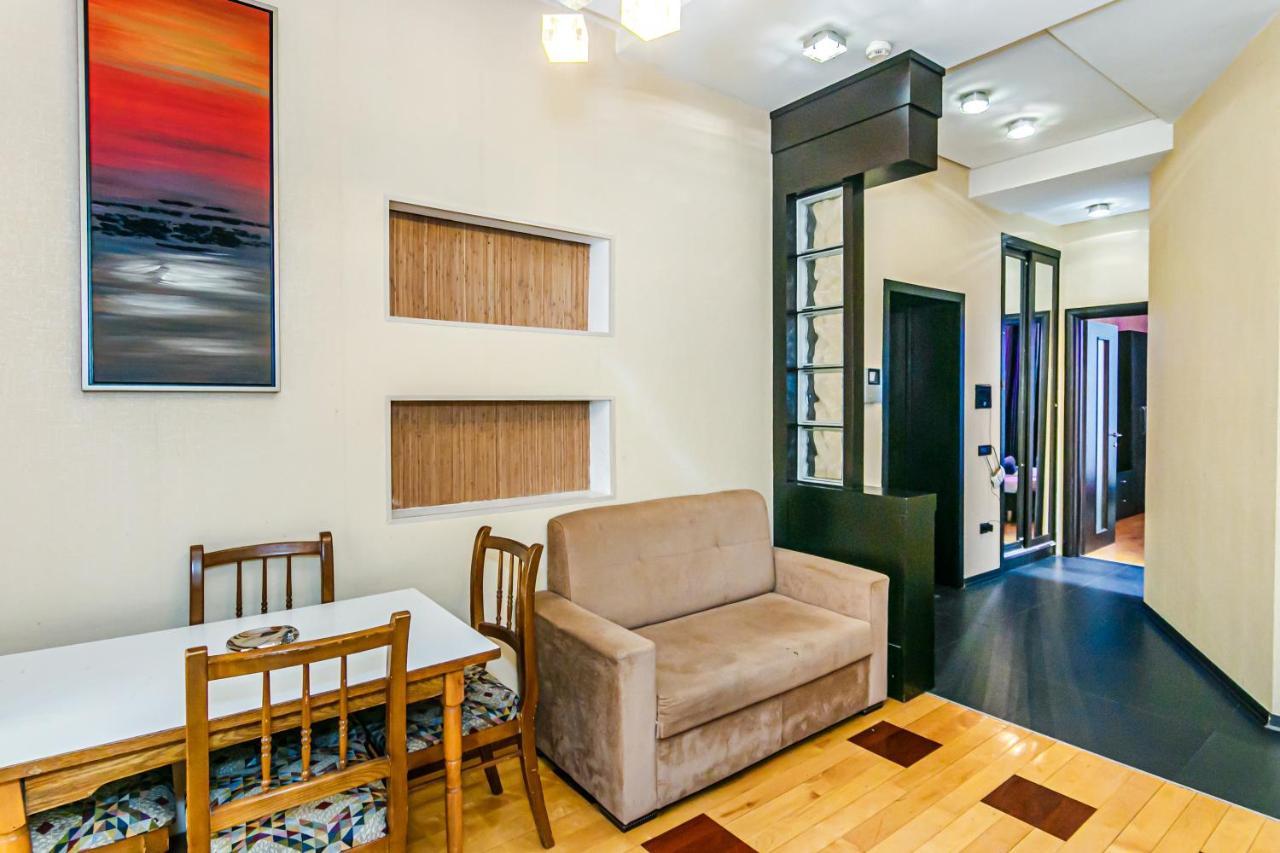 Lovely Sweet Apartment Baky Esterno foto